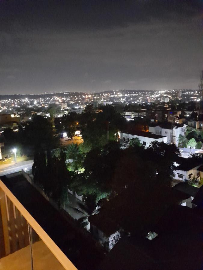 The Lennox D-Plus Apartments Accra Eksteriør billede
